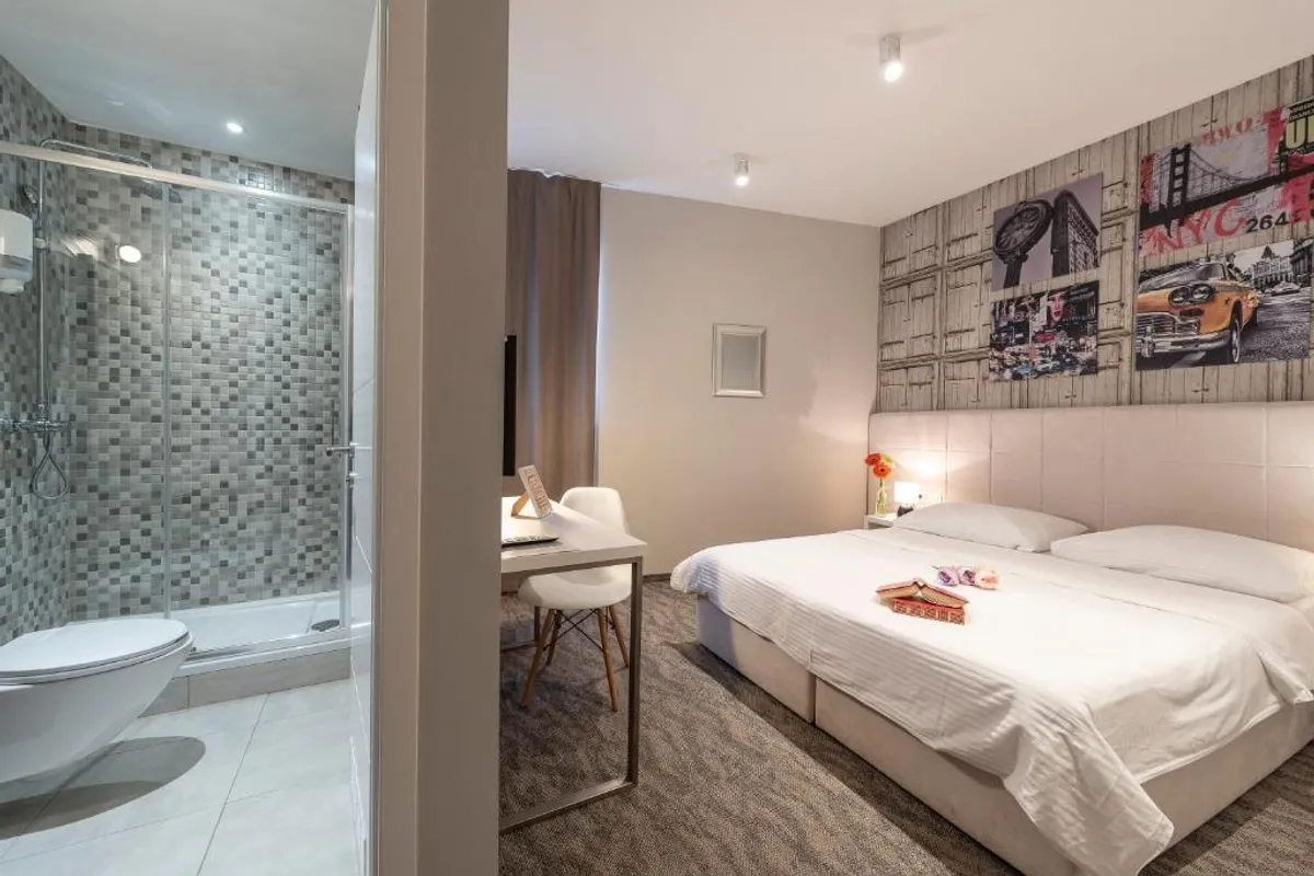 Downtown Boutique Hostel photo 2