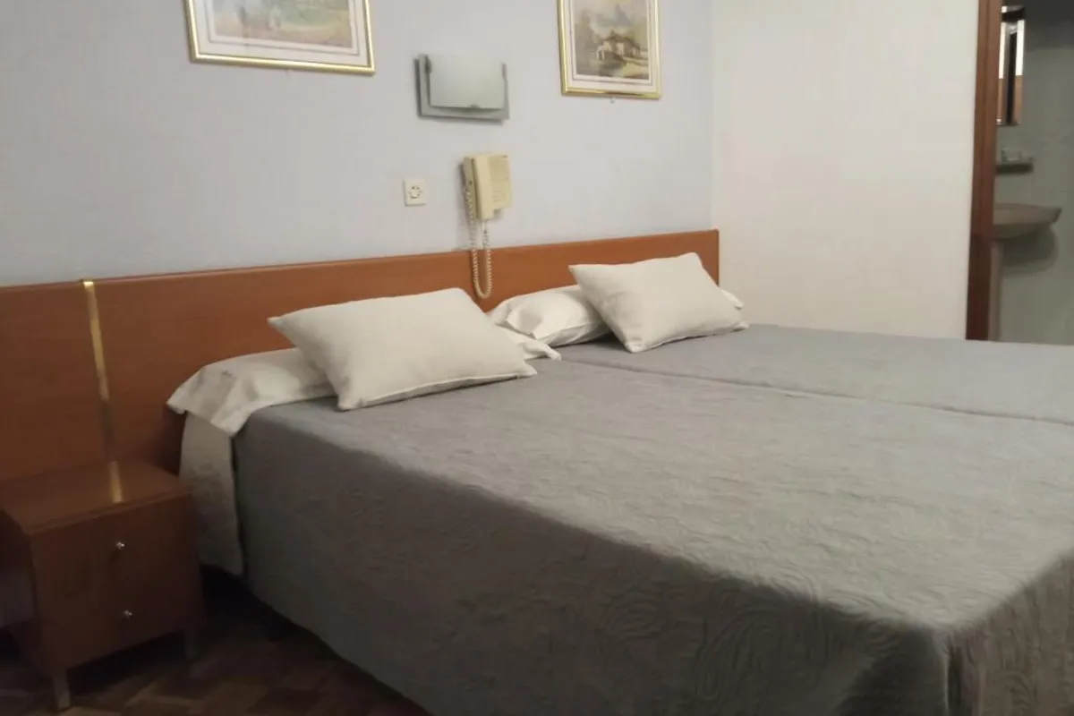 Hostal Cuzco Salamanca photo 2