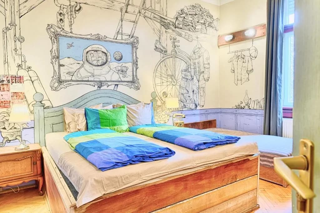 Lavender Circus Hostel photo 2