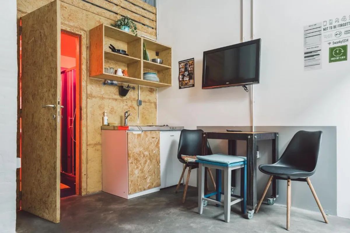 Stay Swanky Hostel photo 4